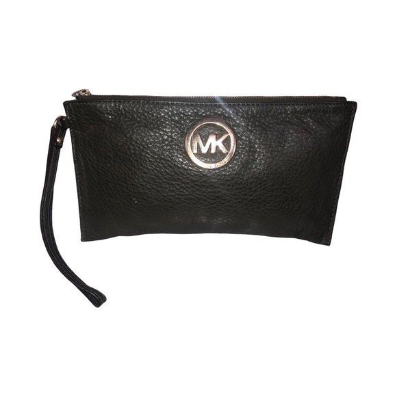 a Michael Kors Jet Set Large Black Wristlet Clutch - Picture 1 of 10